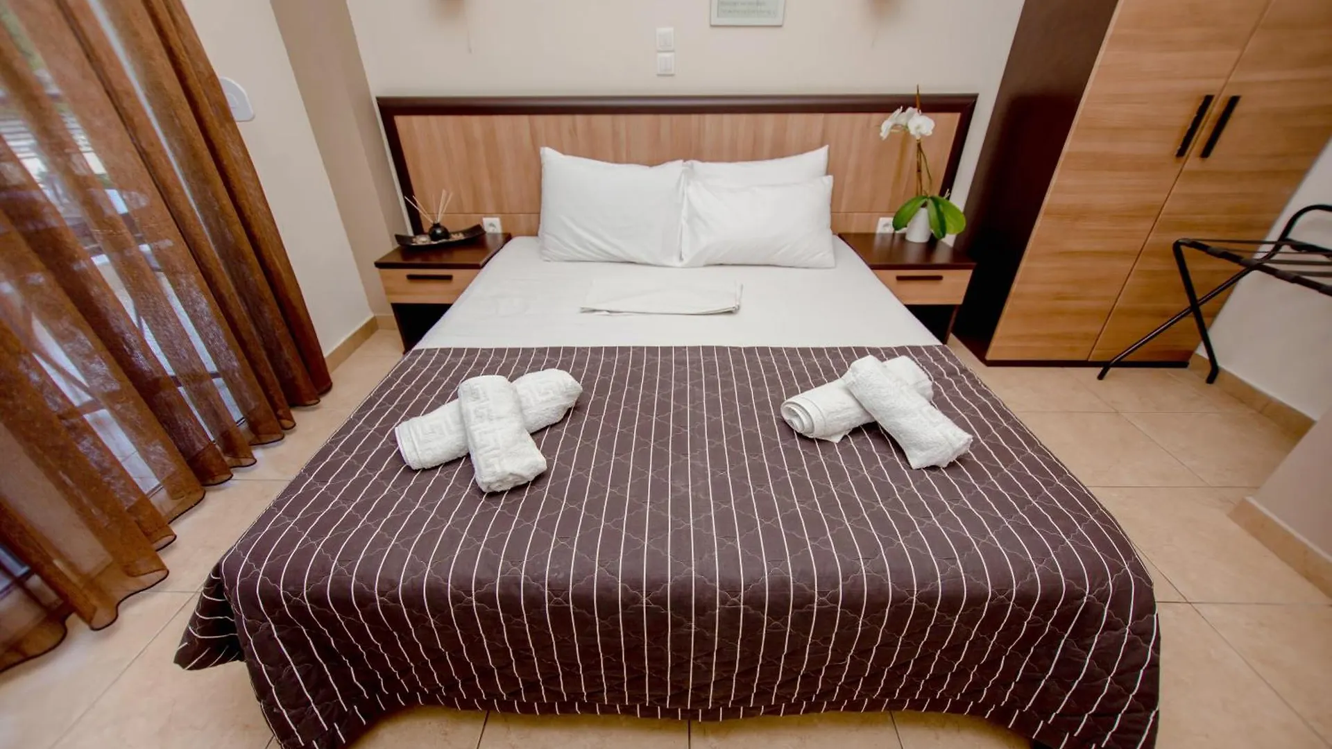 Ammolithos Beach Aparthotel Stavros  Greece